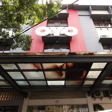 Oyo 173 Asoka Hotel Bandung Exterior photo